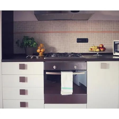 Apartman Gori 11 Sarzana